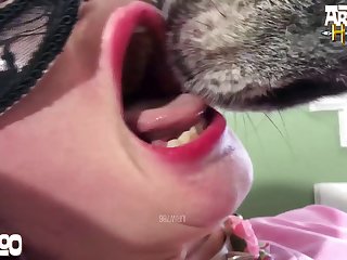 Her Pussy Lips To Receive That Gorgeous Cock